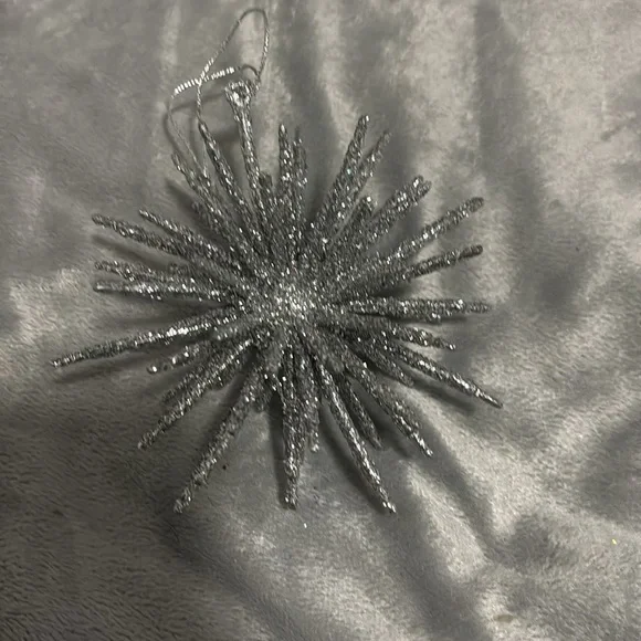 Lot of silver Christmas decor - Picture 13 of 15